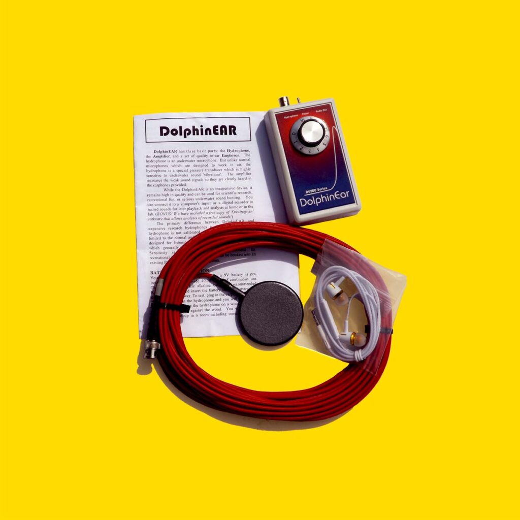 DE200-8 hydrophone kit with an 8m long cable.